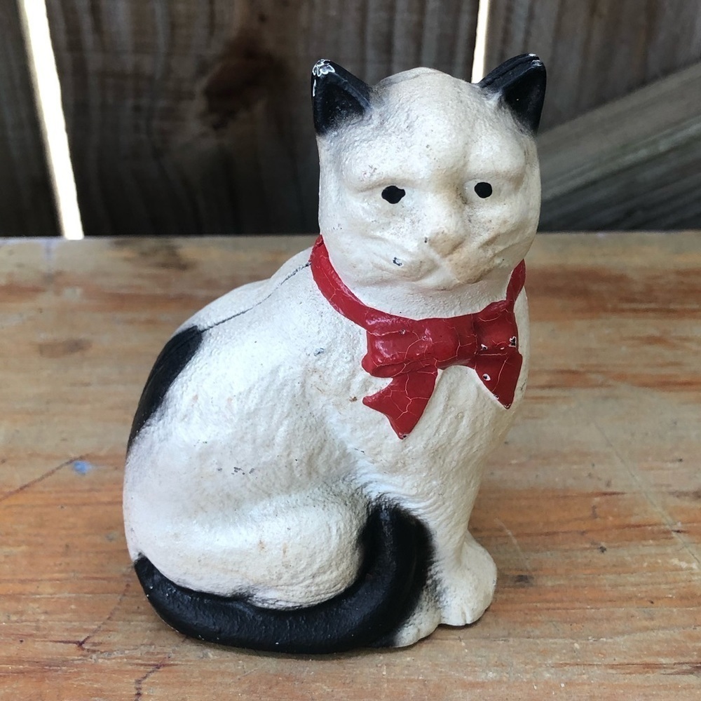 Vintage Cast Iron White & Black Cat Collectible Penny Bank with Red Bow on Neck
